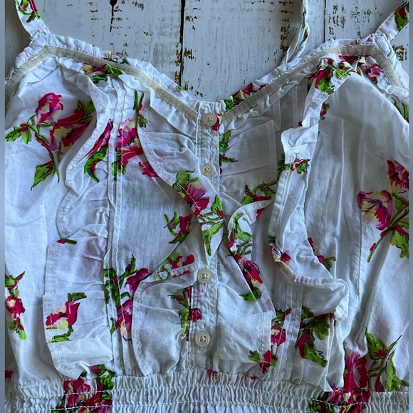 Hollister Floral 100% cotton Cute Top - Picture 2 of 10